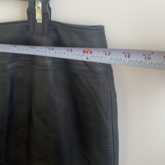 Croft & Barrow black leather skirt size 16 - Picture 3 of 5